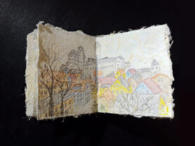 Карандашный рисунок на бумаге из хлопка и лыка